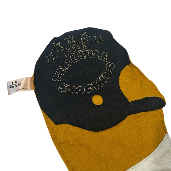 The Terrible Stocking Pittsburgh Steelers Vintage 70's Christmas Towel Handmade - Picture 3 of 6